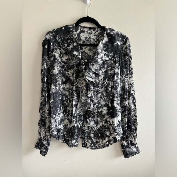 Anne Klein 100% silk floral gray blouse size 4 - Picture 2 of 10